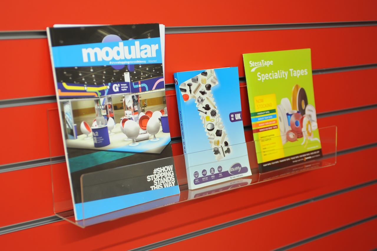 600mm Slatwall Magazine Rack Plasticraft Displays