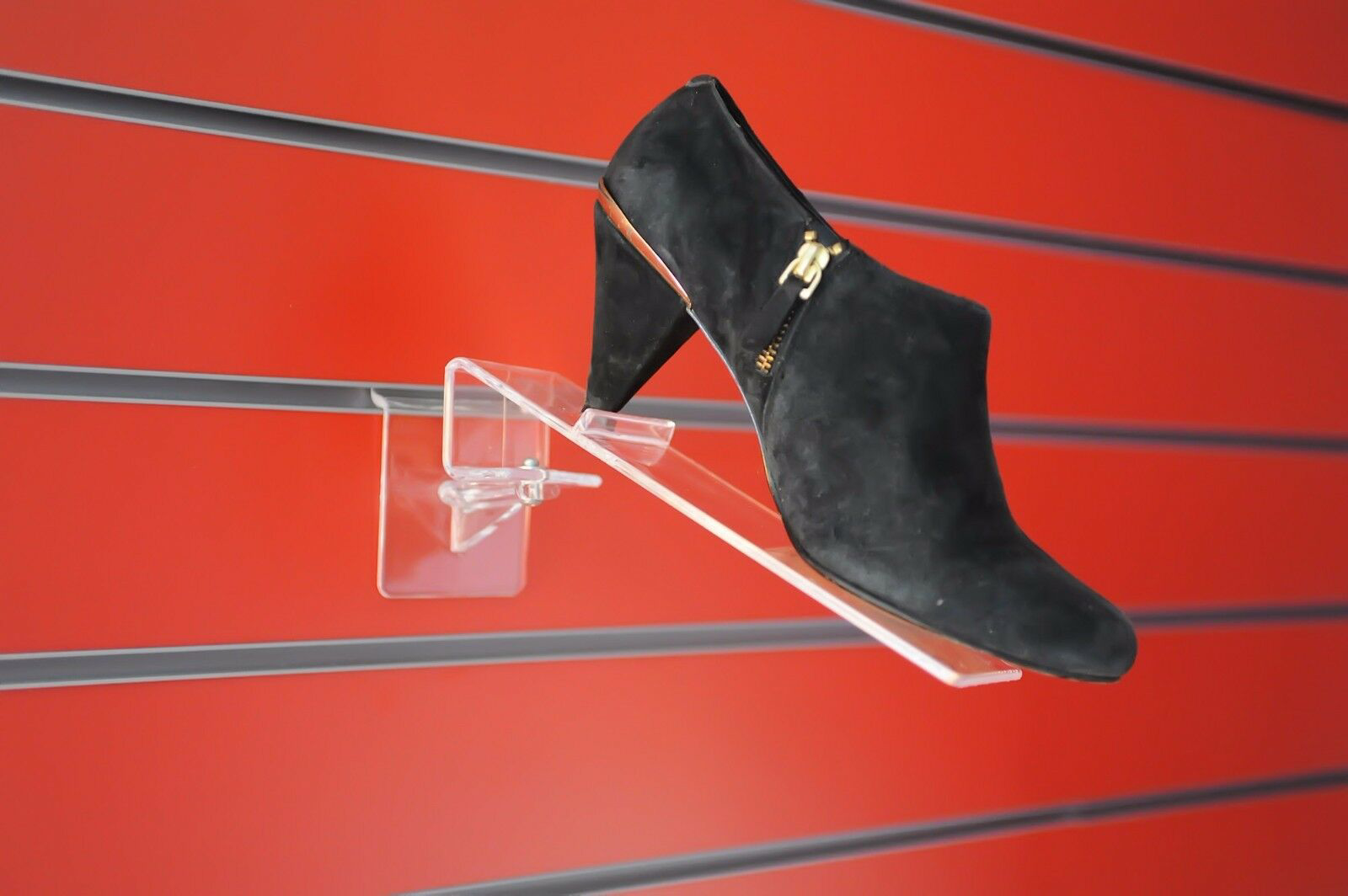 Slatwall Swivel Shoe Shelf with Heel Stop Plasticraft Displays